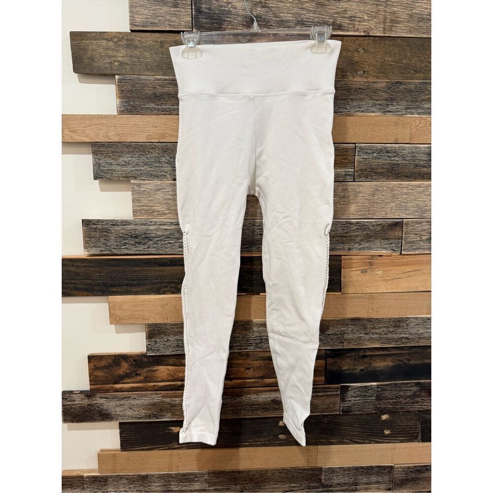 Offline by Aerie white textured leggings sz Medium